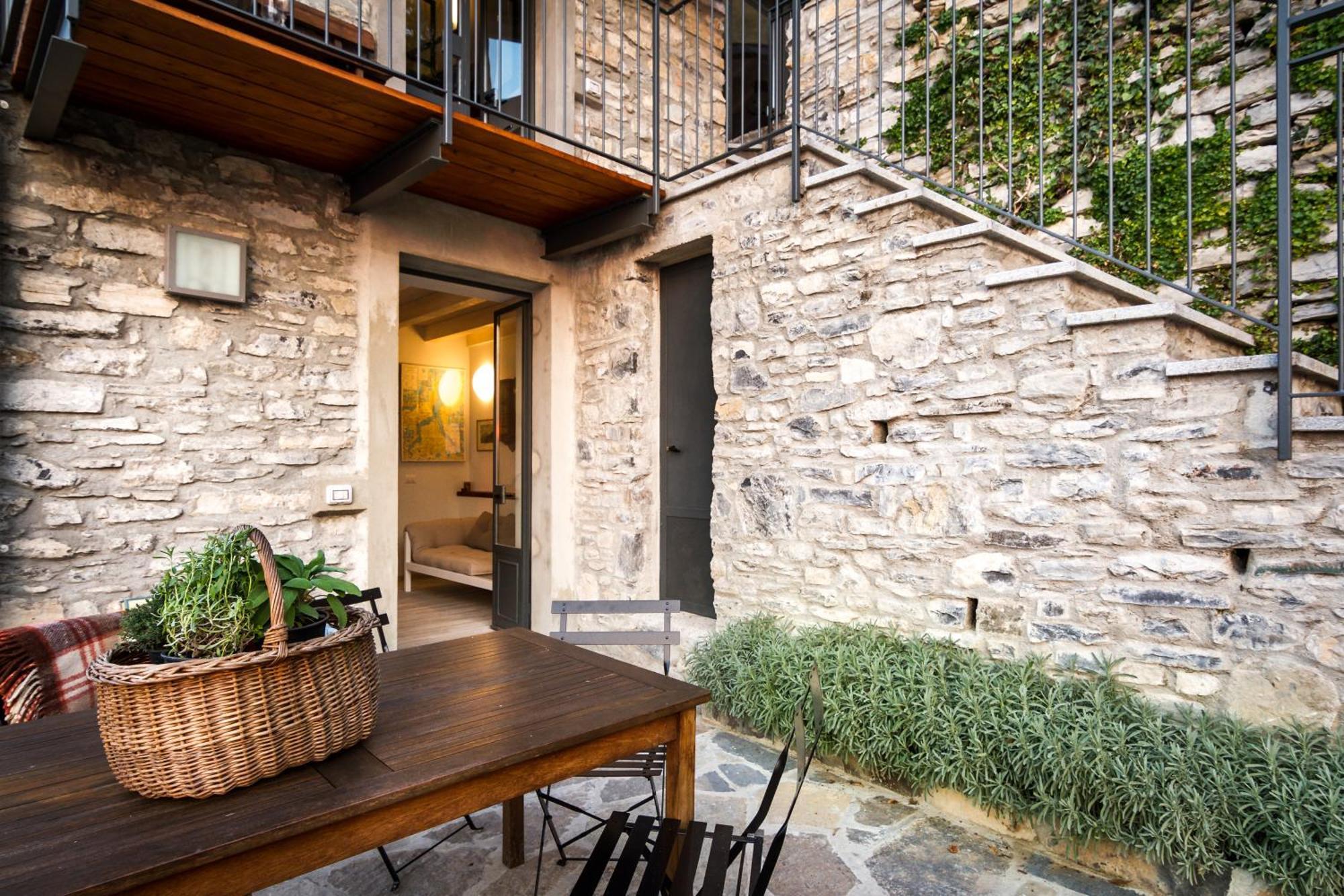 Le Casette Apartments - Bymyhomeincomo Blevio Exterior photo